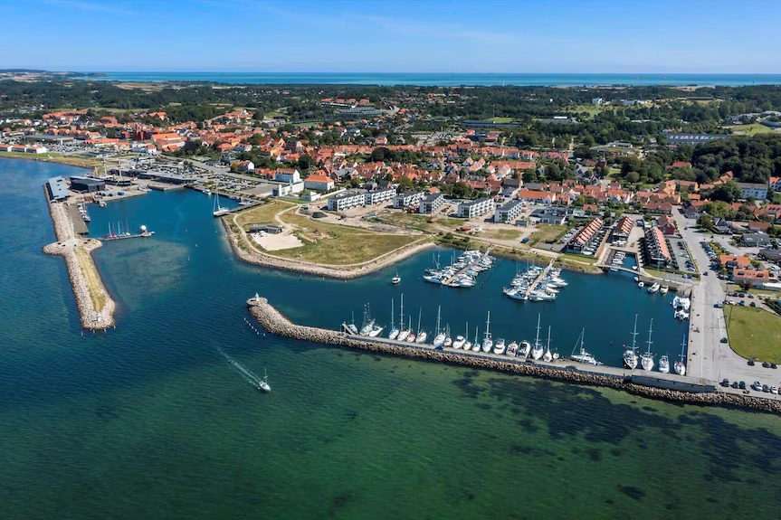 Ebeltoft – færgehavn og rejsemålsguide