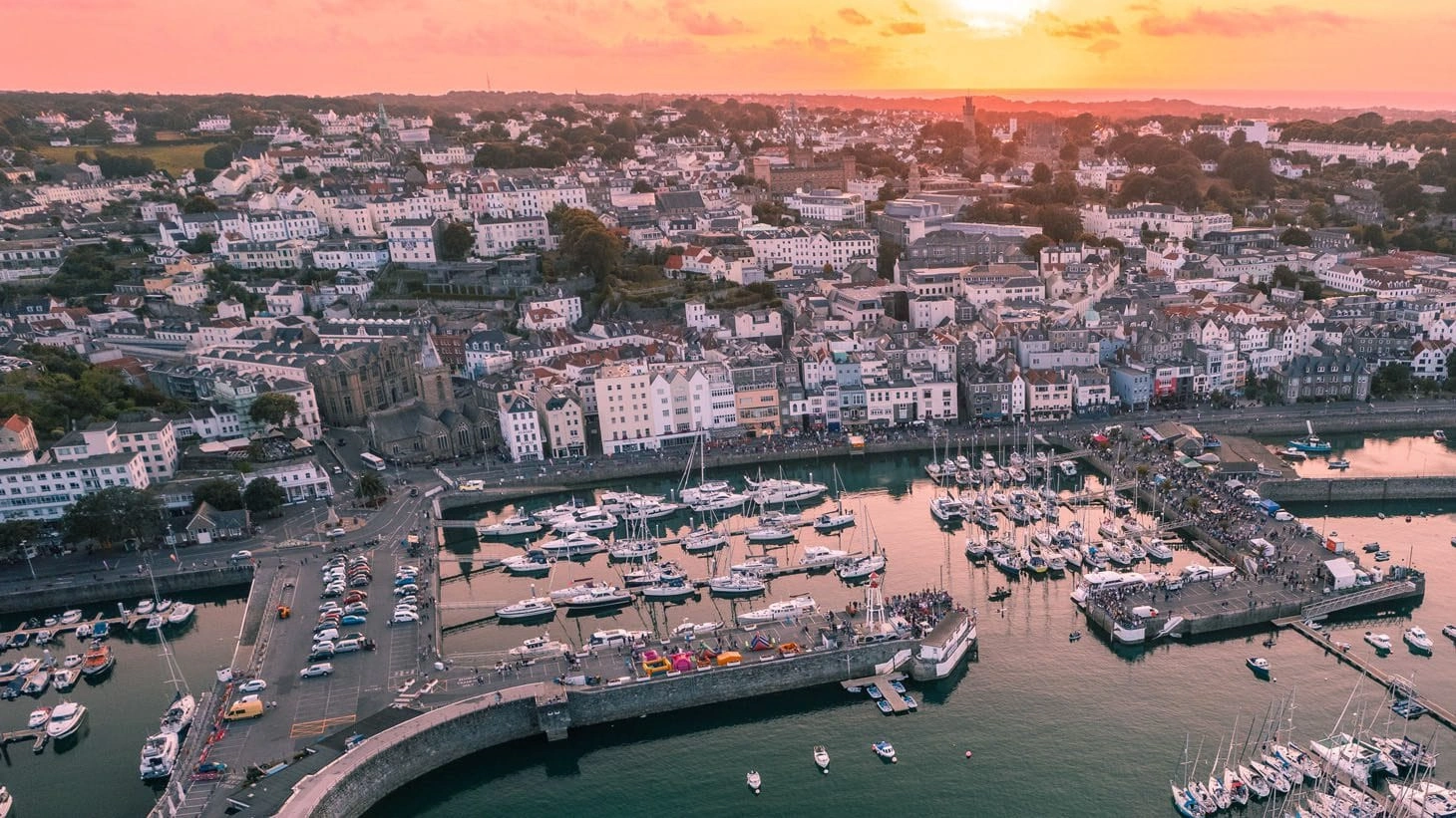 Færgerejse og havneinformation for St Malo–Guernsey
