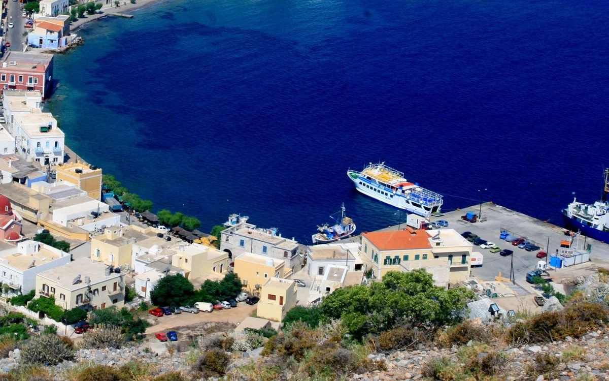 Leros – færgehavn og rejsemålsguide
