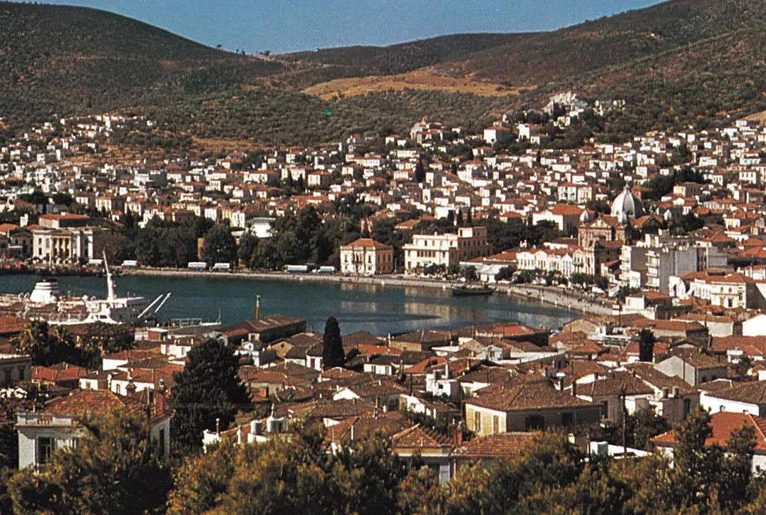 Mytilene – færgehavn og rejsemålsguide