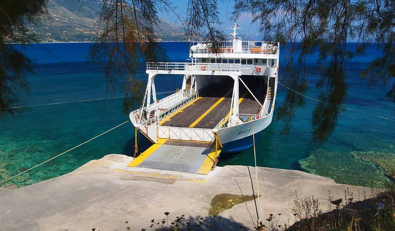 Pesada (Kefalonia) – færgehavn og rejsemålsguide