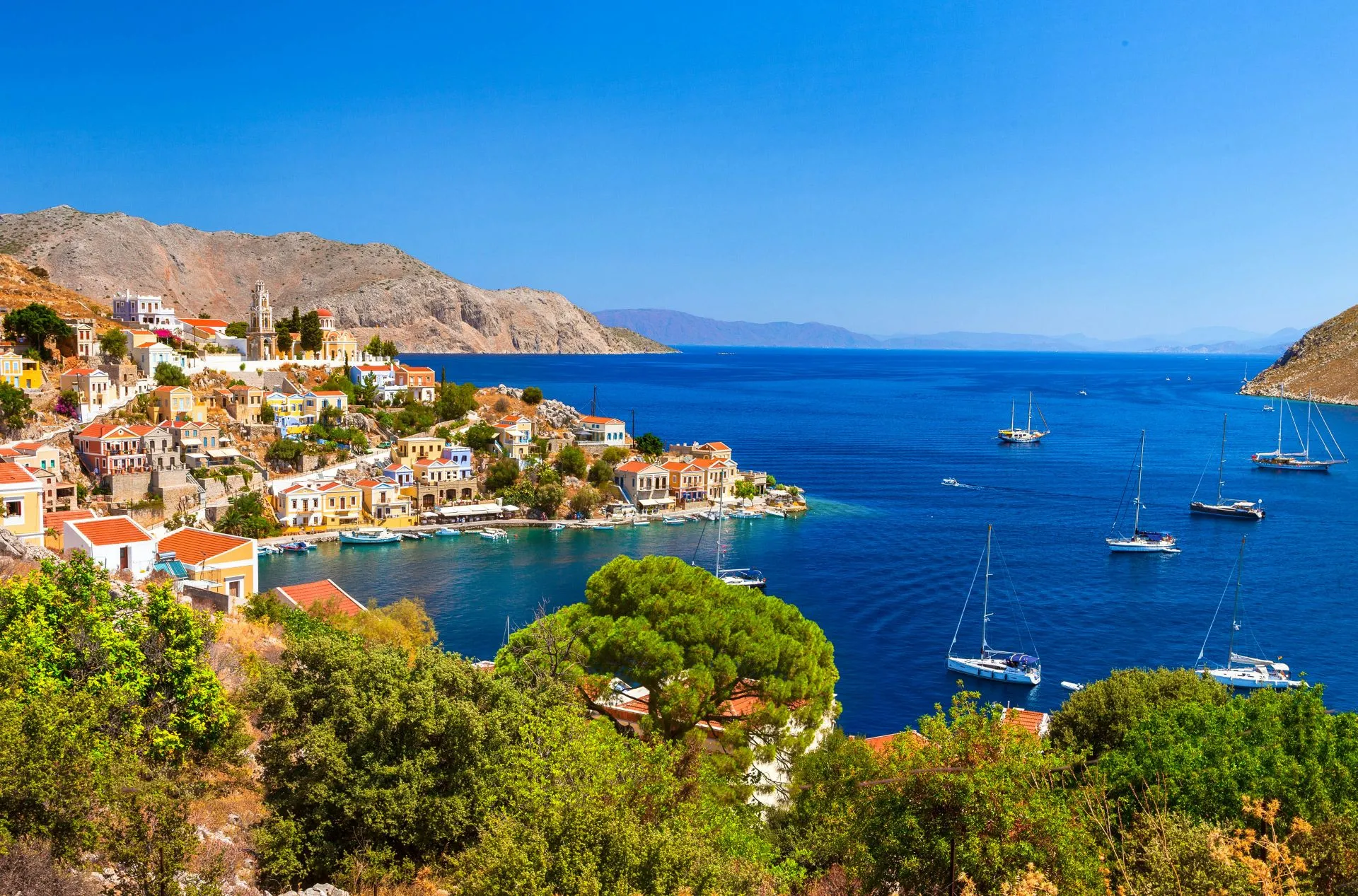 Symi – færgehavn og rejsemålsguide