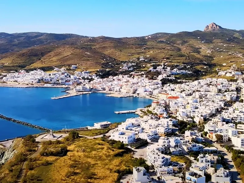 Tinos – færgehavn og rejsemålsguide